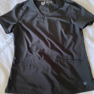 Urbane performance scrub top